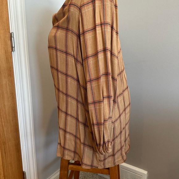 Plaid pullover blouse - Picture 2 of 4